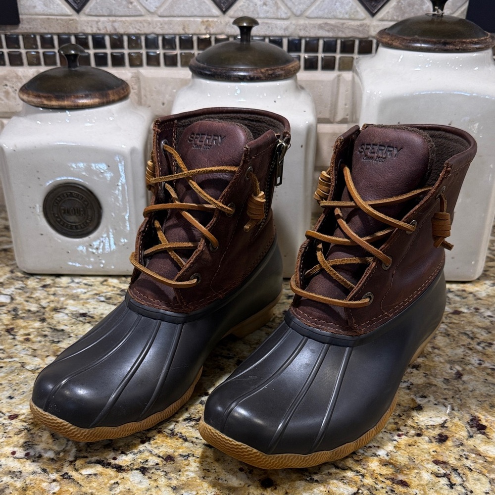 Sperry rainboots